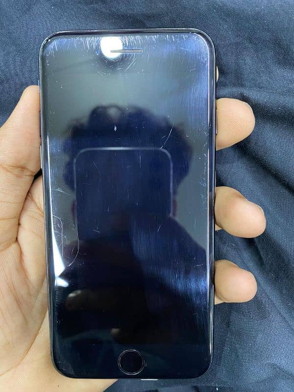 iPhone 7 128gb PTA approved BH 83 condition 10/8 0