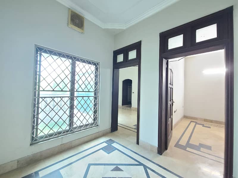 House Available For Rent Canal Road Faisalabad 13