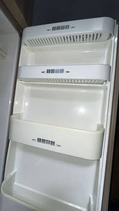 Dawlence fridge 0