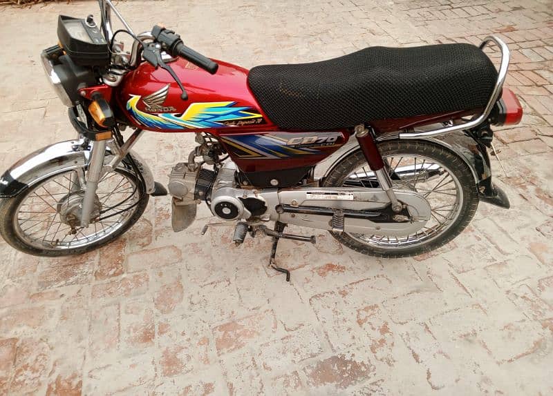 Honda CD 70 2021 urgent sale very good condition Punjab registered 0