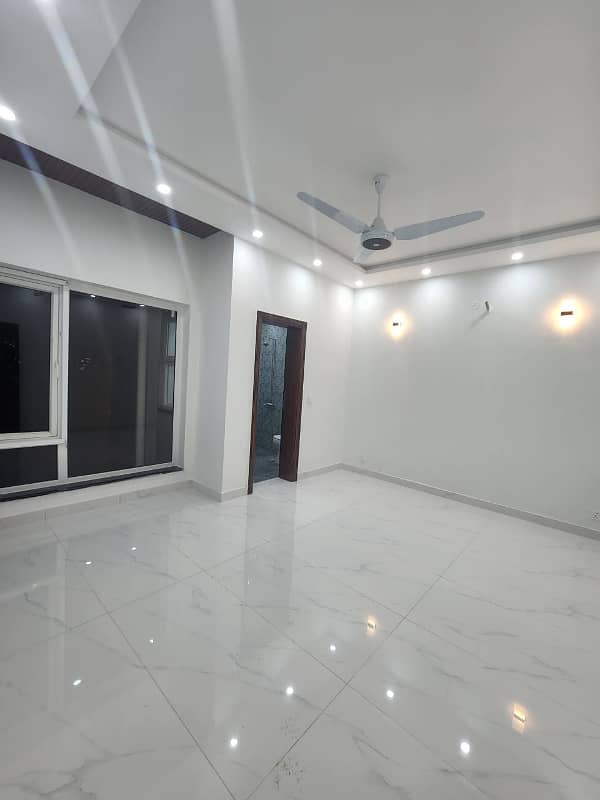 10 Marla Upper Portion For Rent With Separate Entrance In Low Budget 4