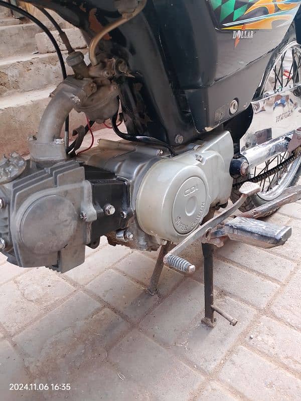 bilkul genuine hai hai koi jaldi nhi h sale ki lkin bike buht pyeri h 4