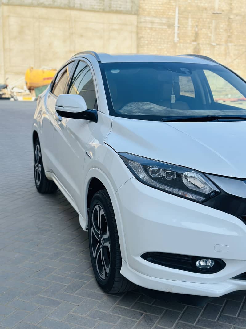 Honda Vezel 2015 3