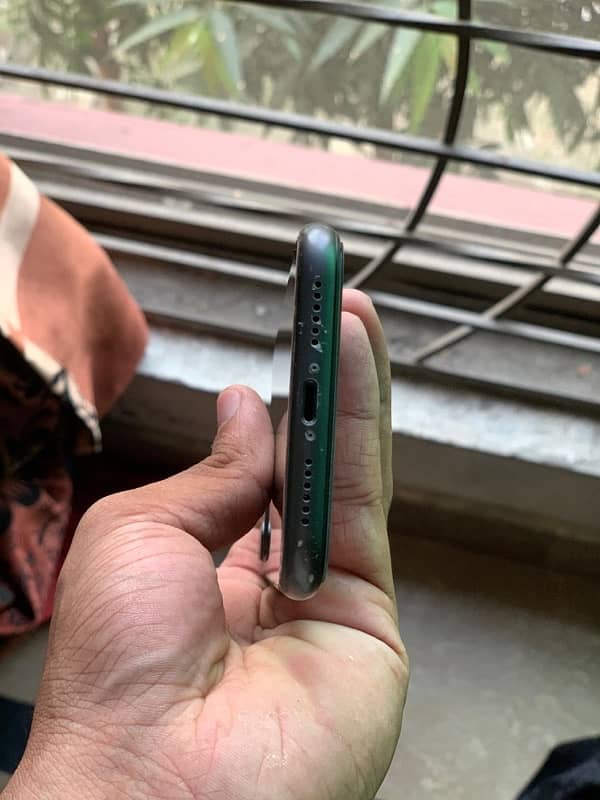 iphone 11 256gb FU 4