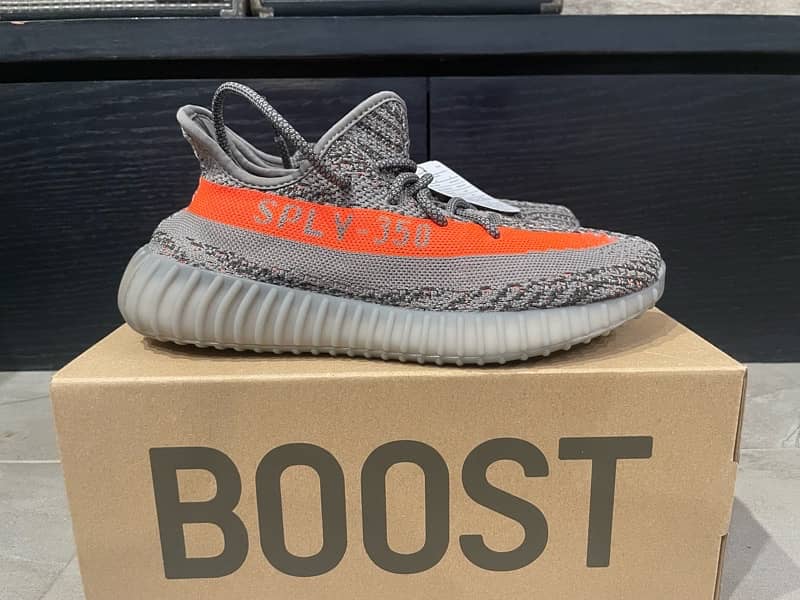 Adidas Yeezy boost 350 V2 beluga 0