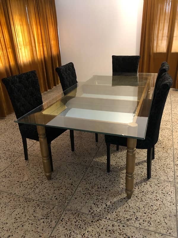 6 seater dining table 0