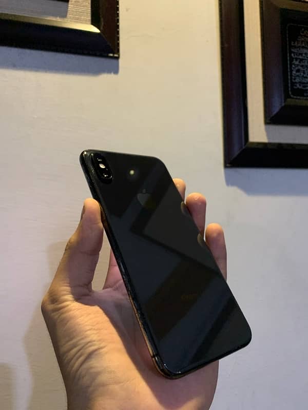 iphone xs max all okay 3