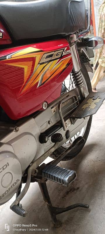 Honda 125 mint condition office use bike 6