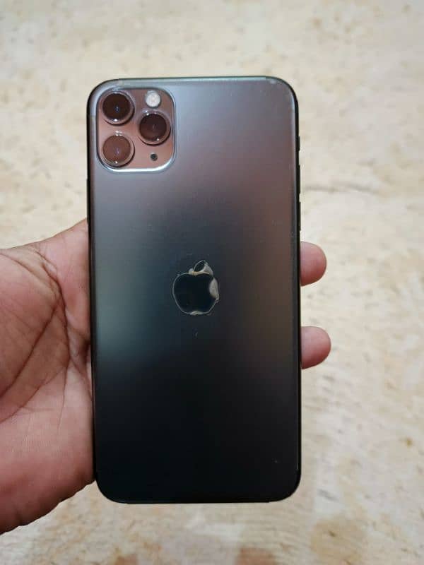 iphone 11 pro max 6