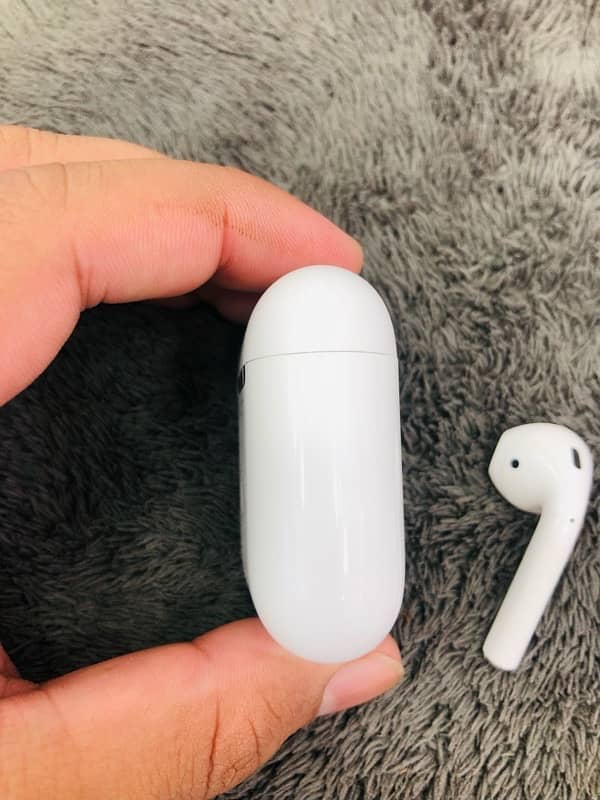 Apple AirPods Wireless 7