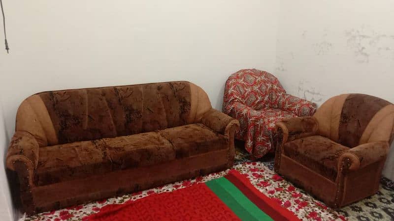 Sofa set for sell 1