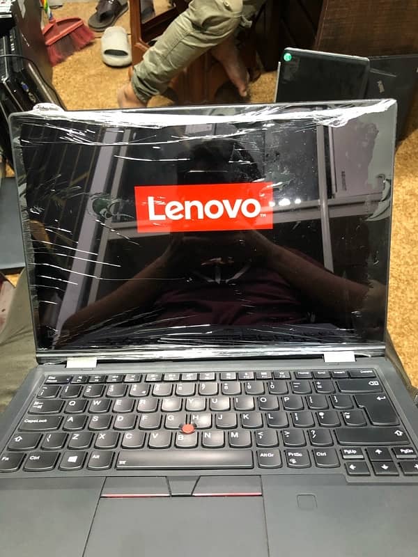 Lenovo touch L380 i5-8th 8-256gb 0