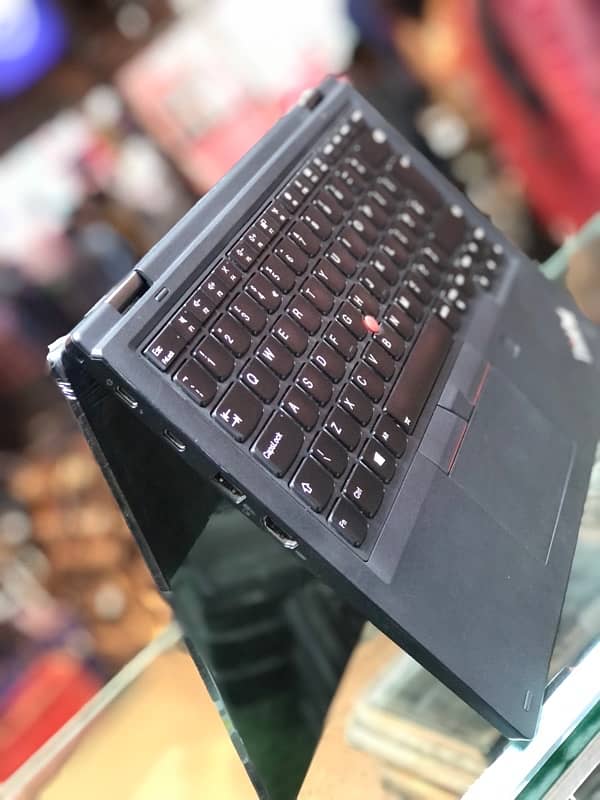 Lenovo touch L380 i5-8th 8-256gb 2