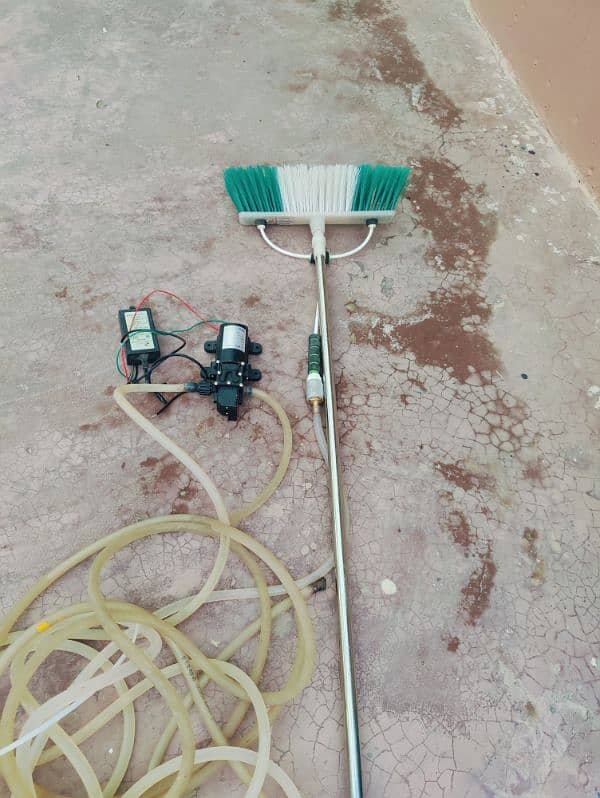 Solar cleaning Brush 4