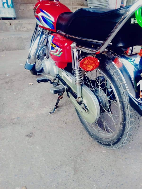 Honda 125 model 2022 condition 10 by 10 2