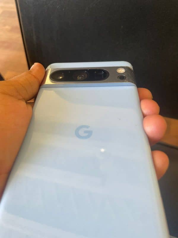 Google pixel 8pro 1