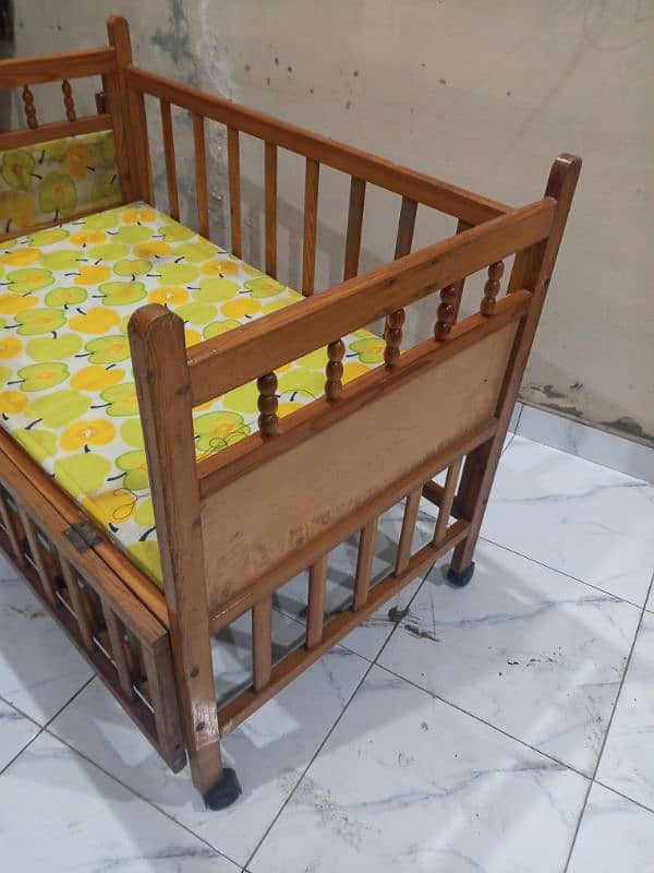 Baby bed or court 3