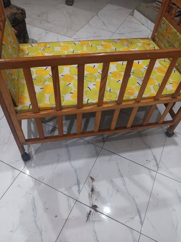 Baby bed or court 4