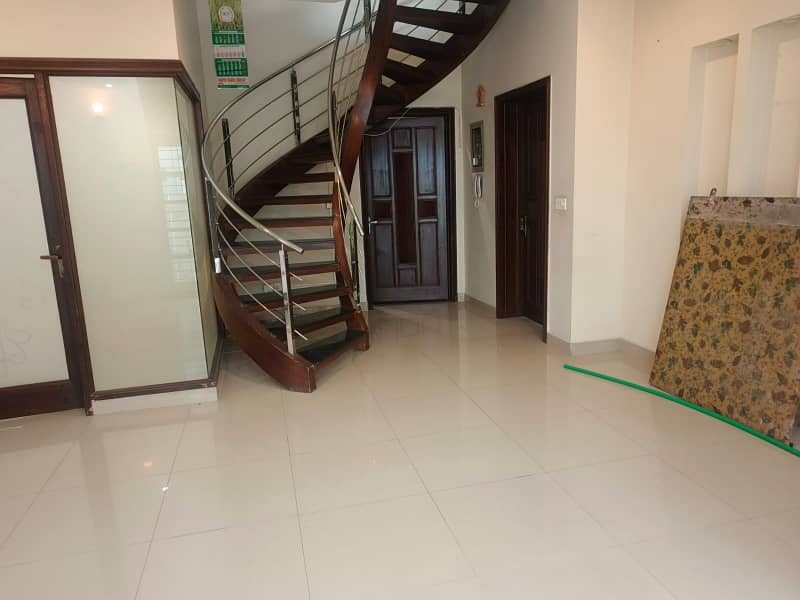 DHA Phase 6, 10 Marla, 04 Bed, Luxury House For Rent. Original pics attached 0