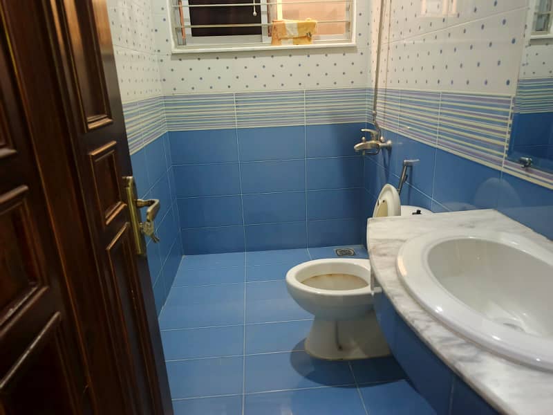 DHA Phase 6, 10 Marla, 04 Bed, Luxury House For Rent. Original pics attached 4