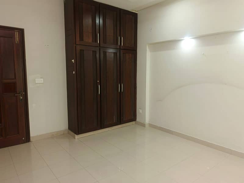 DHA Phase 6, 10 Marla, 04 Bed, Luxury House For Rent. Original pics attached 11