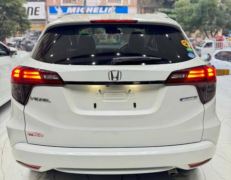 Honda Vezel 2018 3