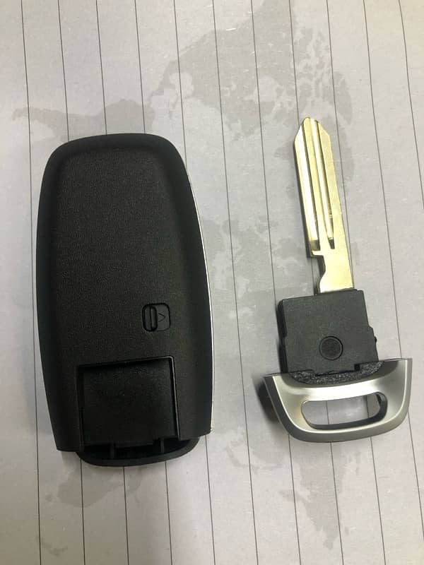 Nissan Brand New Remote+Key 3 Buttons 2