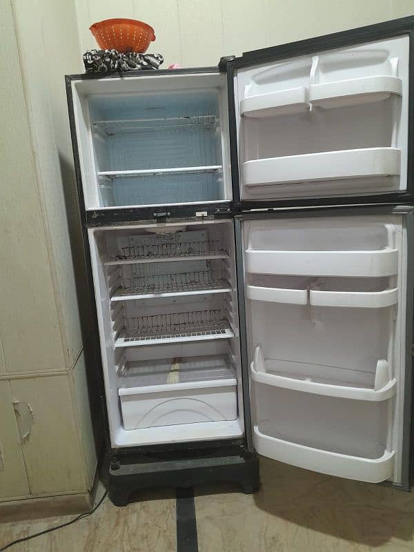 waves fridge 4 sale 2