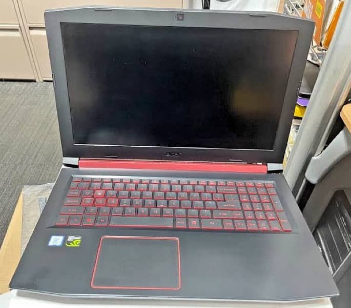 ACER NITRO 5 Core i7 7700hq, GTX 1050 4GB 0