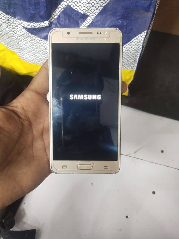 Samsung galaxy J5 10 original panel for sale and camere 2