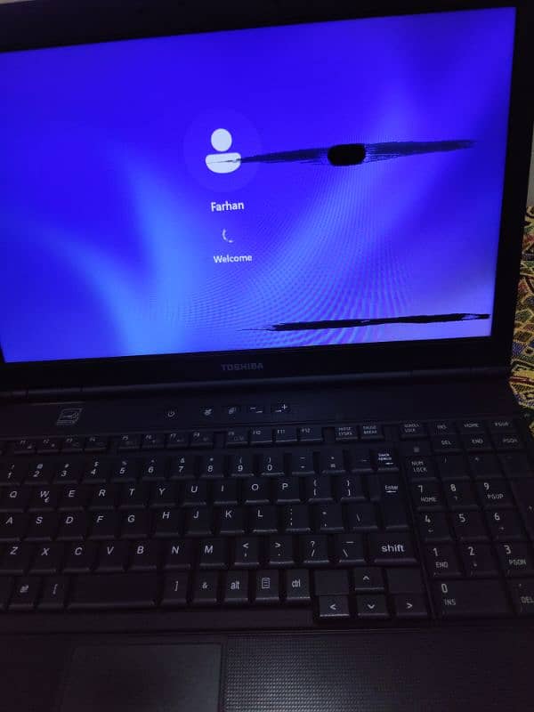 Toshiba laptop,8/512,with original charger,best battery timing 2