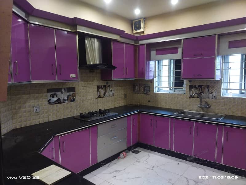 Spacious 10 Marla Lower Portion for Rent in Rafi Block, Lahore 3