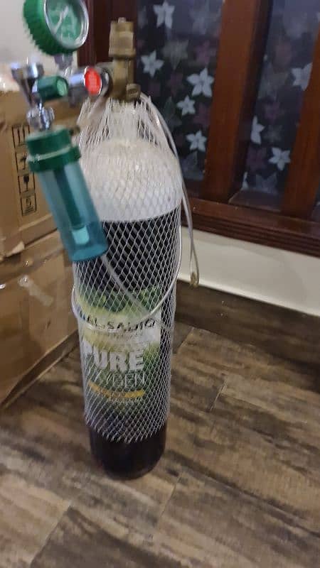 Oxygen Cylinder 10L 0