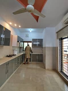 1 Kanal Upper Portion For Rent In DHA Lahore Phase 4 Near Main Ghazi Road 0