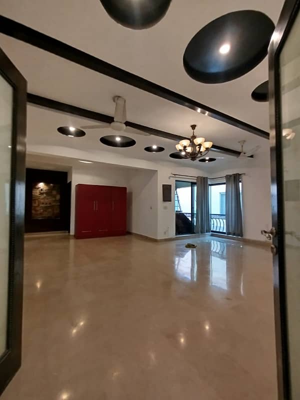 1 Kanal Upper Portion For Rent In DHA Lahore Phase 4 Near Main Ghazi Road 13