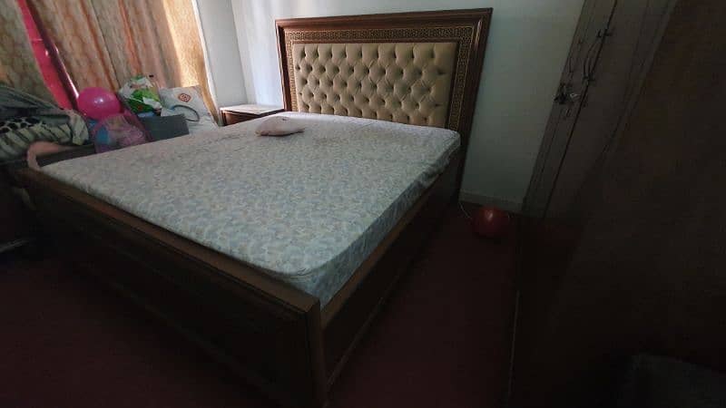 Complete bed room furniture with side tables dressing table puffy 11