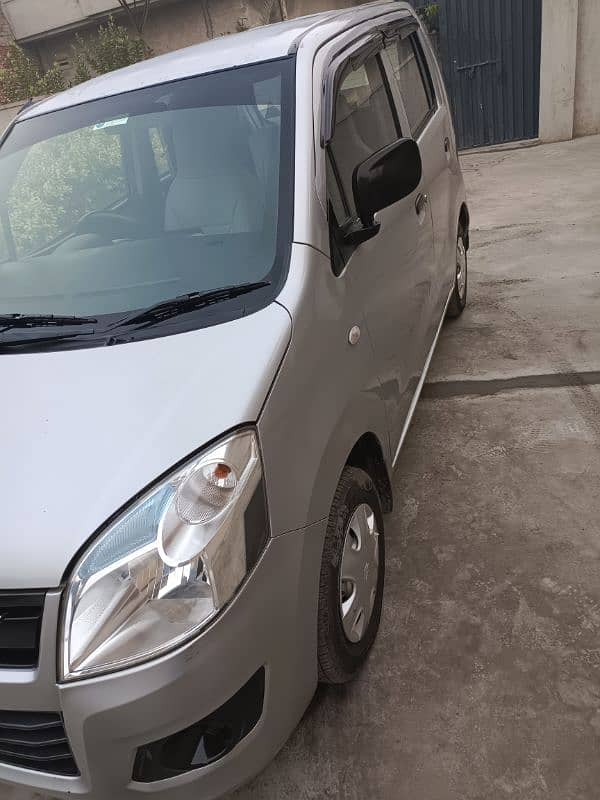 Suzuki Wagon R 2022 9