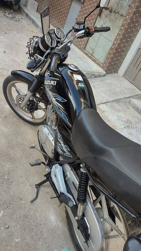 suzuki 150 se 2021 3