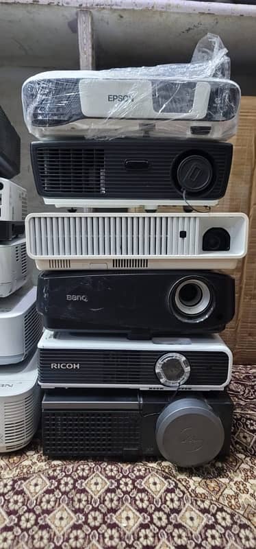 Projectors Wholesaler Quetta 1