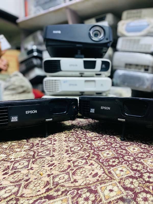 Projectors Wholesaler Quetta 3