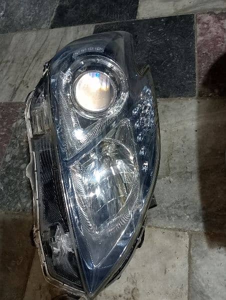 Prius 2010 model front light 3