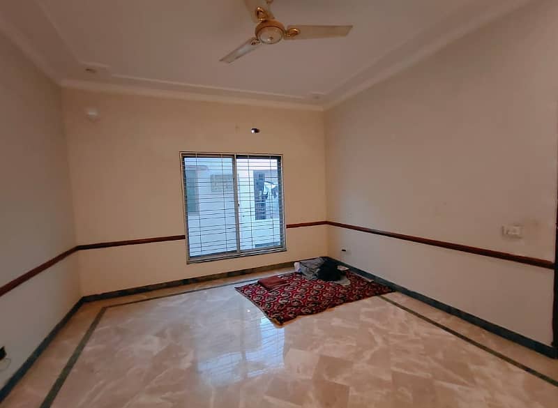 1 Kanal House For Rent IN DHA Lahore Phase 4 Near School 1