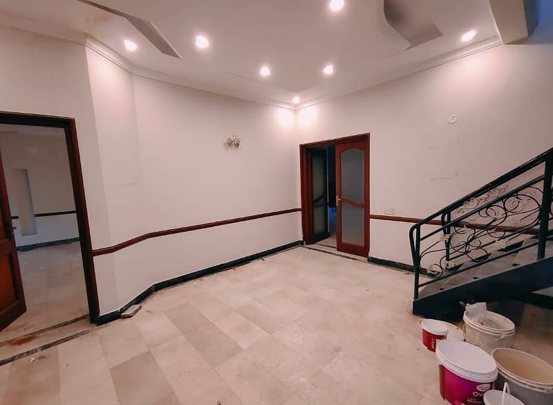 1 Kanal House For Rent IN DHA Lahore Phase 4 Near School 20