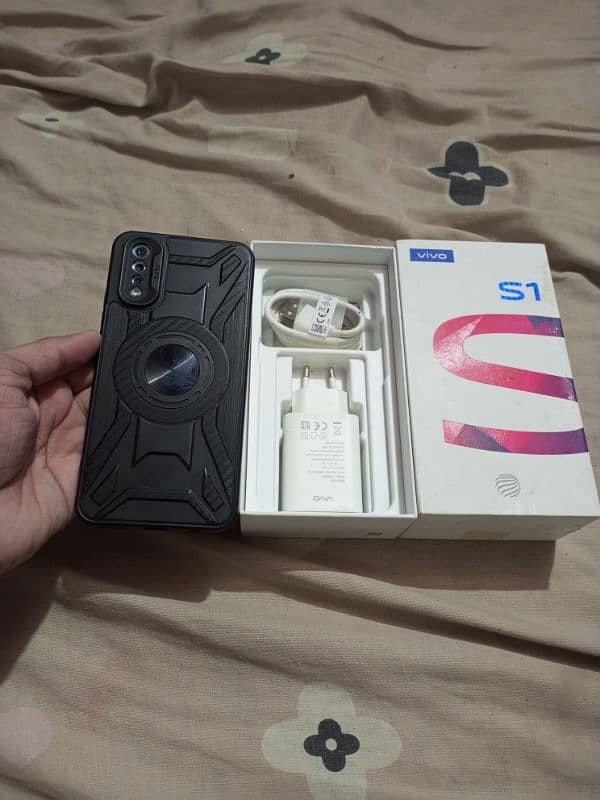 vivo s1 4GB Ram 128GB Rom all accessories complete with box. 14