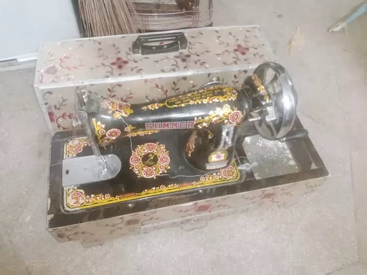 silai Machine for sale  with Box in good condition 2