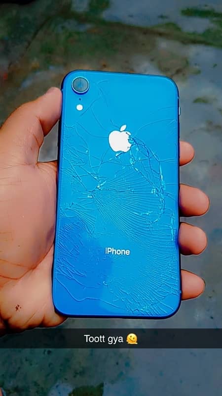 iphone xr FECTORY UNLOCKED NON PTA 64gb exchange possible 0