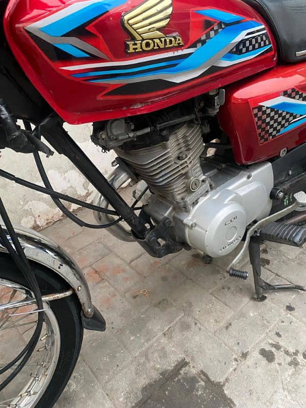 Honda 125 (2015 restored into 2024) 4