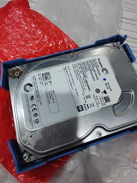 SSD 128Gb and SSD 256GB and 500Gb HHD Drive 1