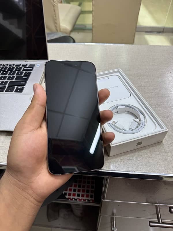 iPhone 15 Pro Max 256gb Pta Approved 6