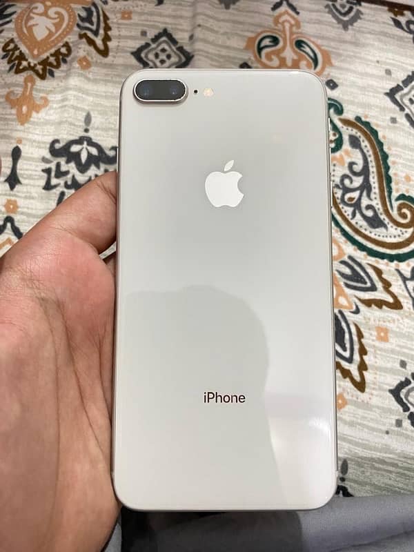 iPhone 8 Plus 8